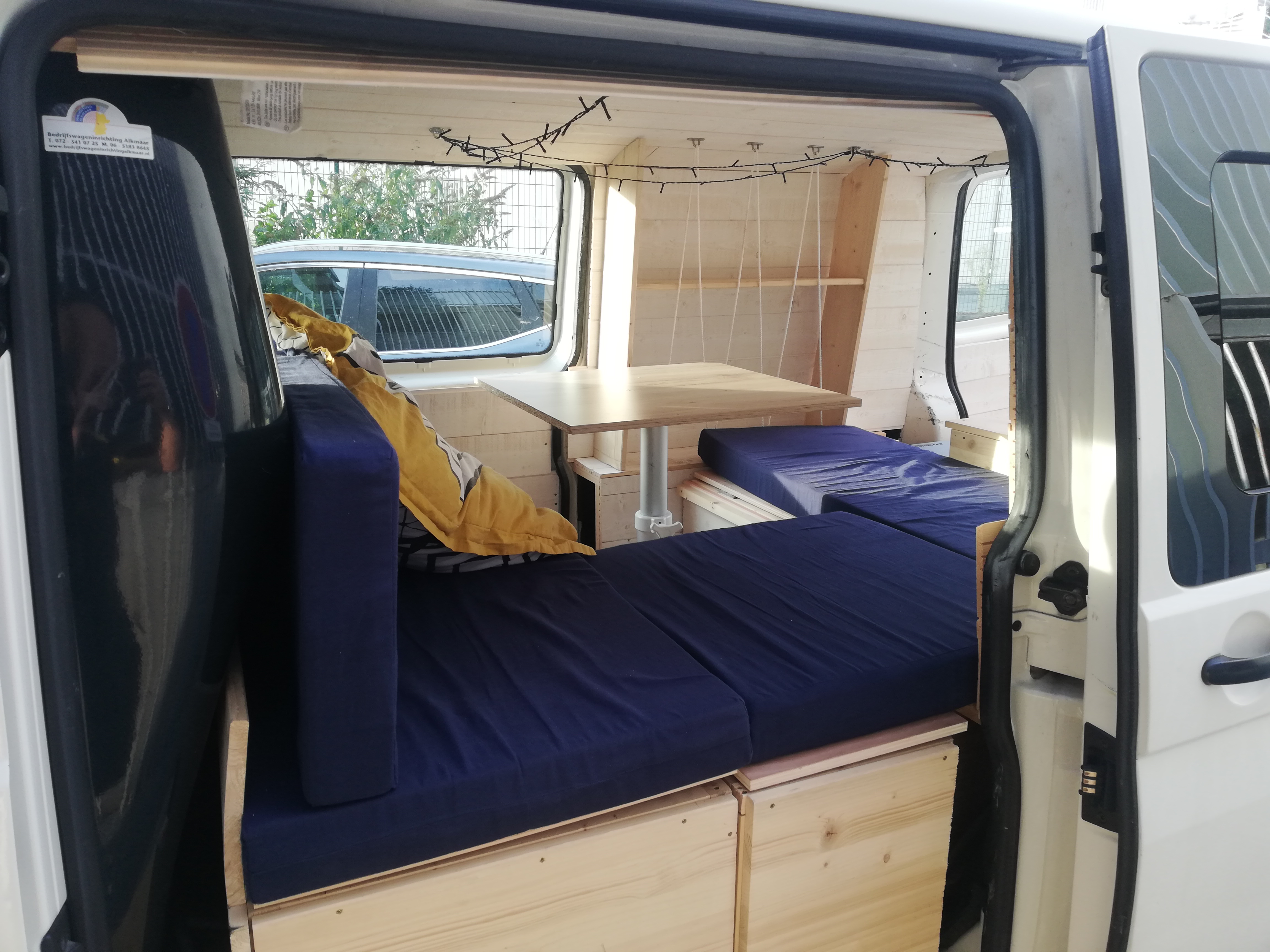 Votre van aménagé sur le porteur VW Transporter - Votre fourgon aménagé  sur-mesure, aménageur à Nantes