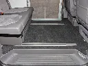 Tapis en velours California Ocean Coast T6.1 VW avec 2 rails de guidage au sol Noir Titane.webp