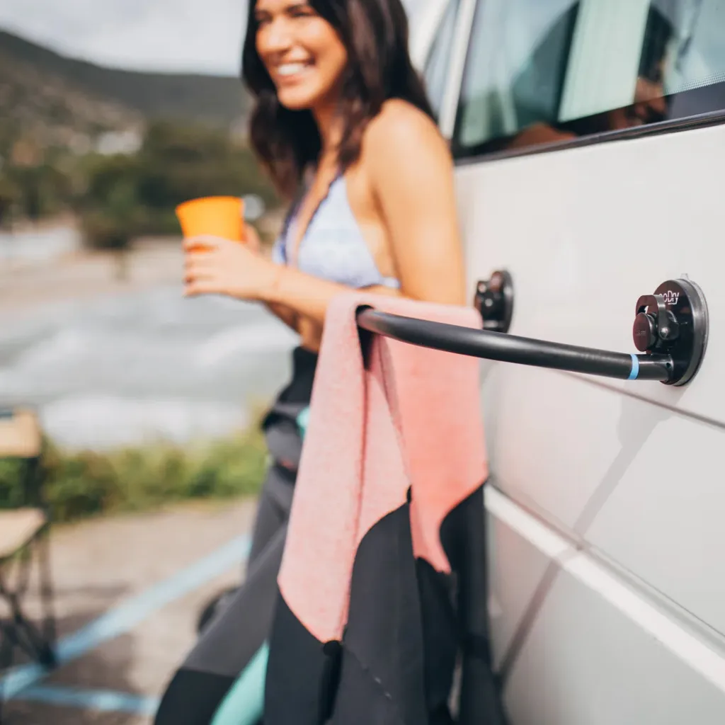 GODRY-HANGER-01 Séchage Godry Hanger - Combinaisons & Vêtements Humides Vanlifecustom_resized_87cbd96c-b72d-49c5-9c9b-b5b25cec49d4.webp