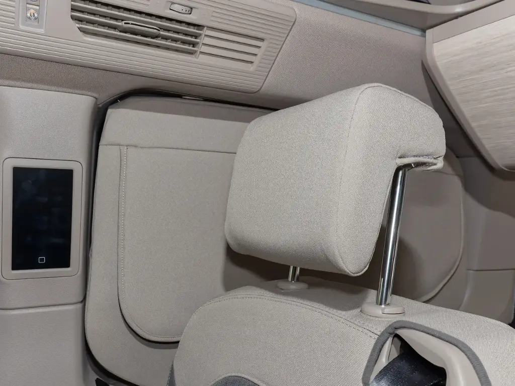 [100705797] Housse d'appui-tête réglable Second Skin ® pour sièges de cabine conducteur du VW T7 California, lot de 2, design « Sandwick ».