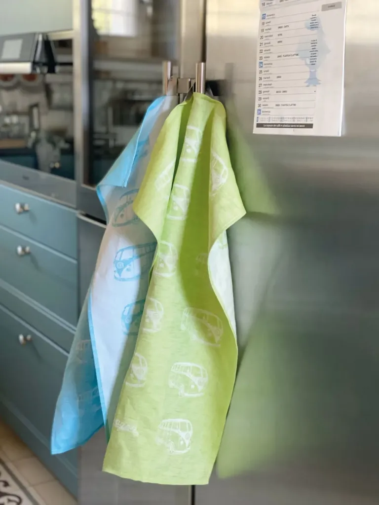 VW T1 Combi Torchon à vaisselle, 2 pièces - rouge/bleu