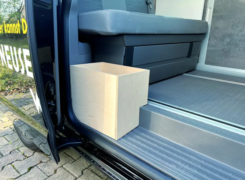 [VZ-COFFRE-T56-AVE] Coffre à Chaussures California T5/T6/T6.1 (Avec couvercle)